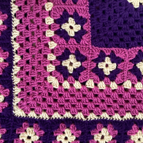 Brand New Granny Square Morocco Inspired Throw, Lap Robe, Crib Blanket 46”x34” - Picture 4 of 4